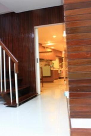 Baan Manusarn Bangkok Exteriör bild